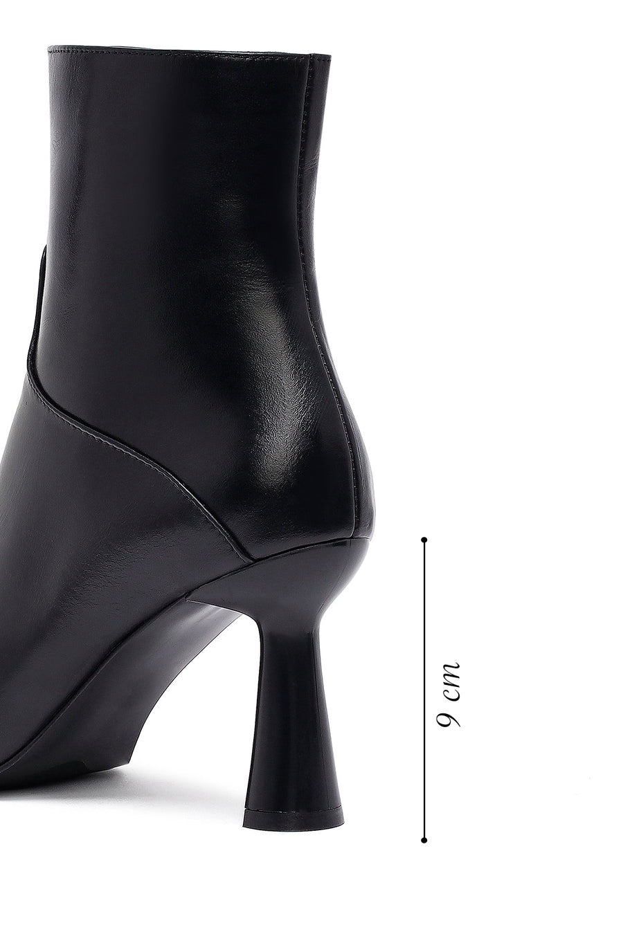 Woman Black Zippered Heels Leather Boat