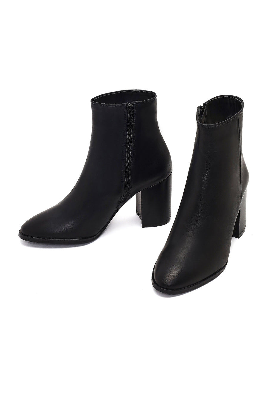 Women's Black Zippered Thick Heeled Leather Boot