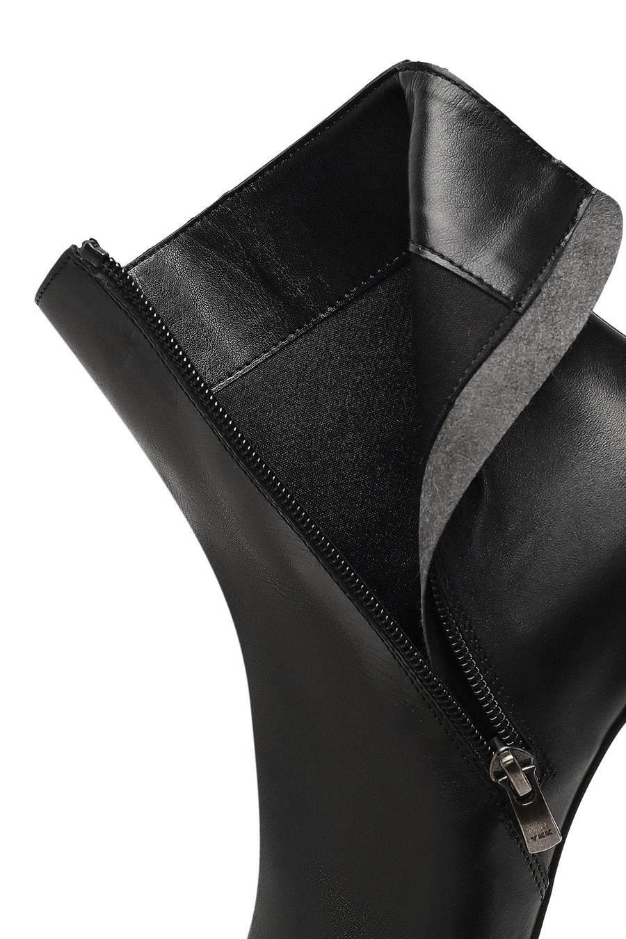 Women's Black Zippered Thick Heeled Leather Boot