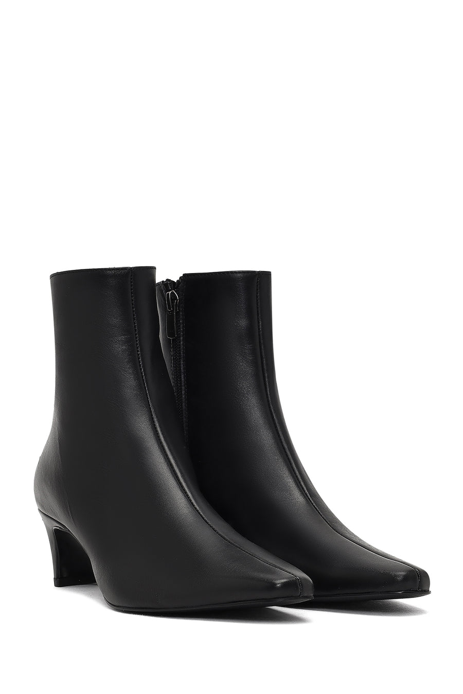 Women's Black Zippered Thick Heeled Leather Boot