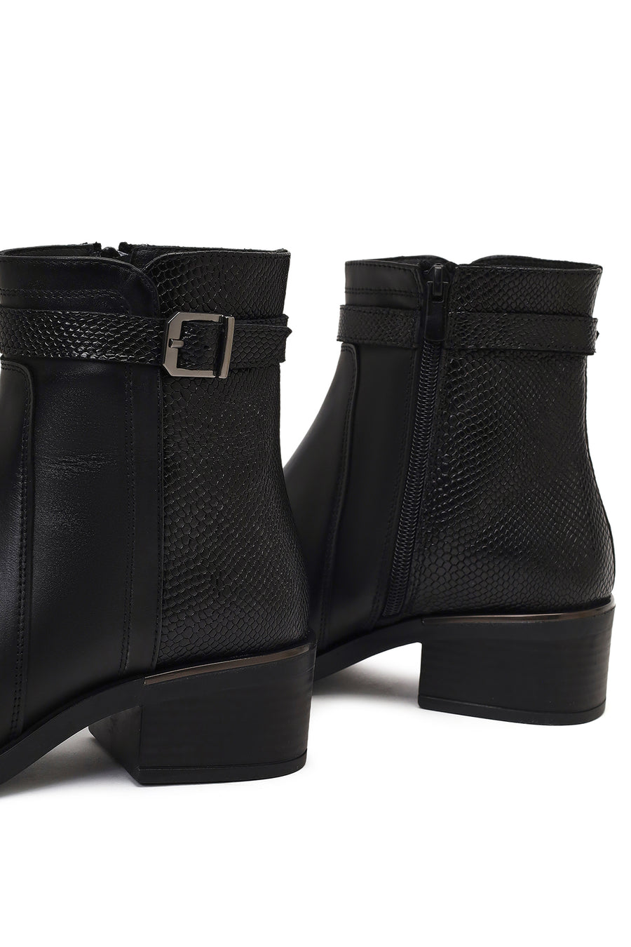 Women's Black Zippered Leather Boots