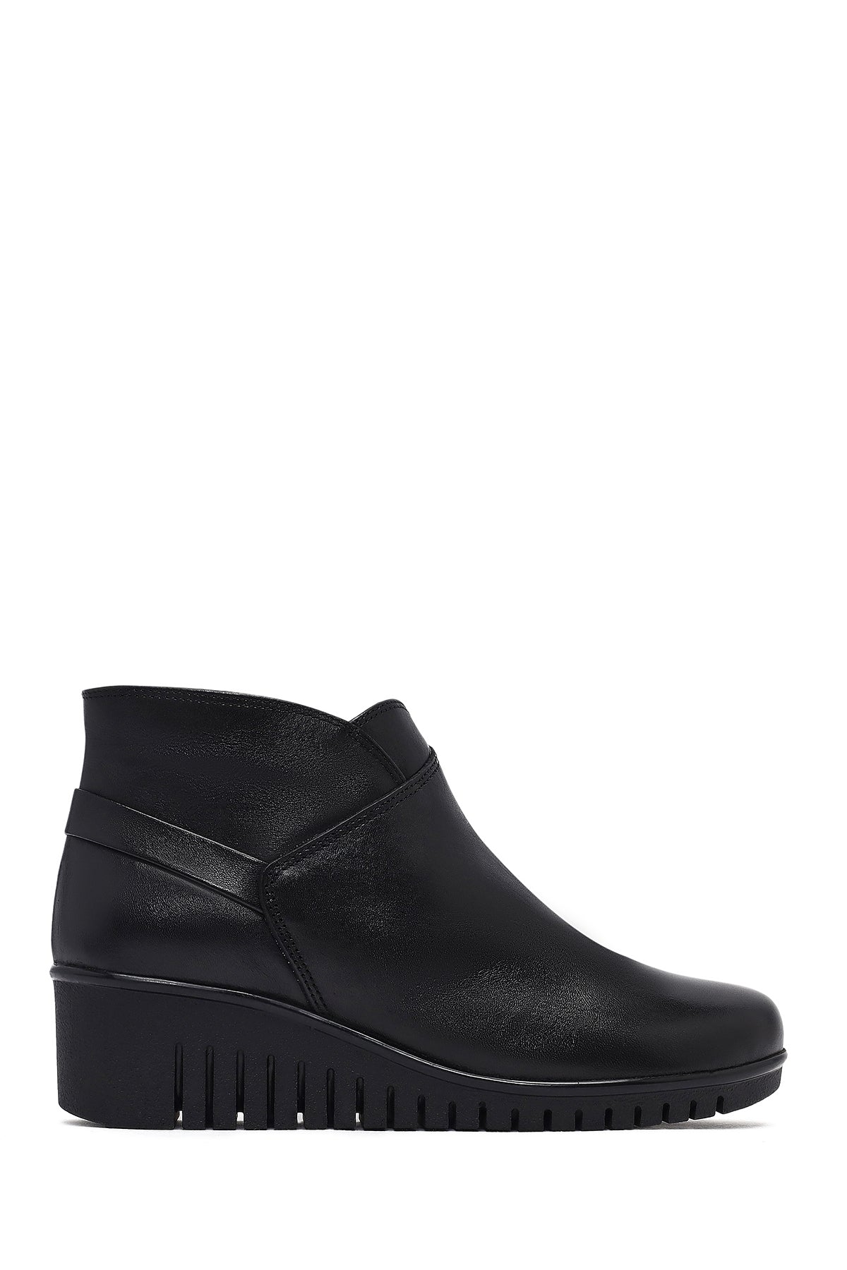 Woman Black Zippered Leather Comfort Boots 25WFD411018 | Derimod