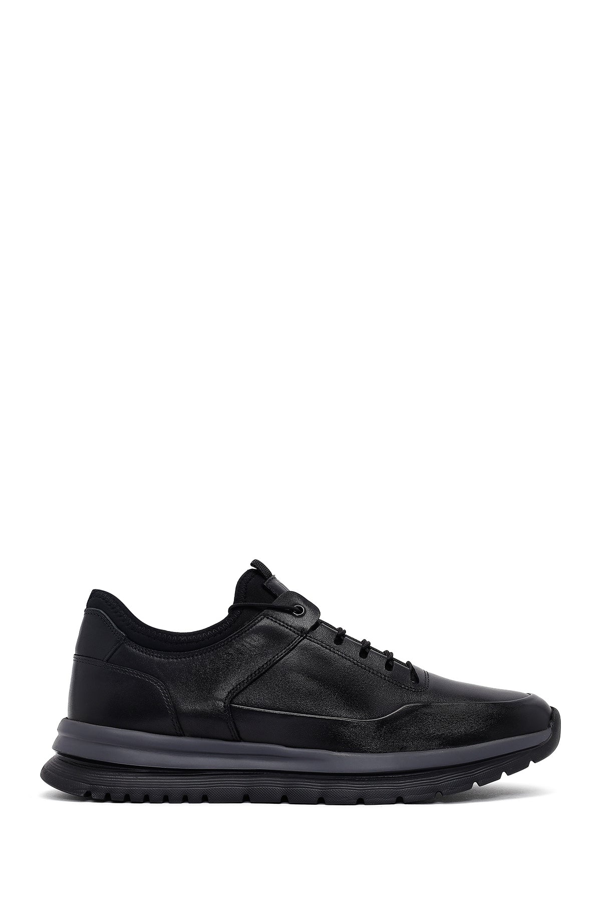 Erkek Siyah Bağcıklı Deri Casual Sneaker 25WFD6417FT | Derimod