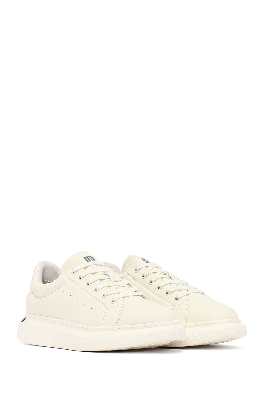 Erkek Beyaz Bağcıklı Kalın Tabanlı Deri Sneaker