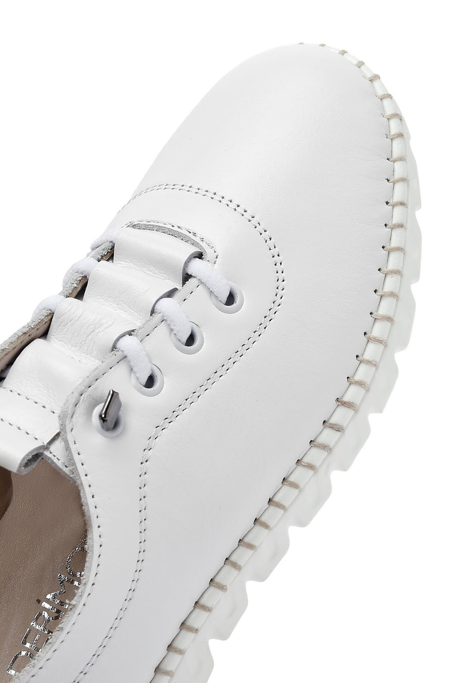 Kadın Beyaz Bağcıklı Deri Sneaker