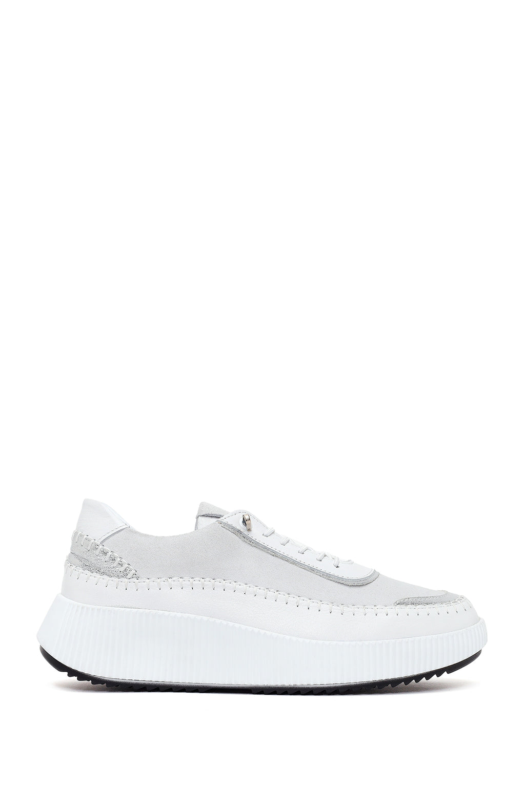 Kadın Beyaz Bağcıklı Kalın Tabanlı Deri Sneaker