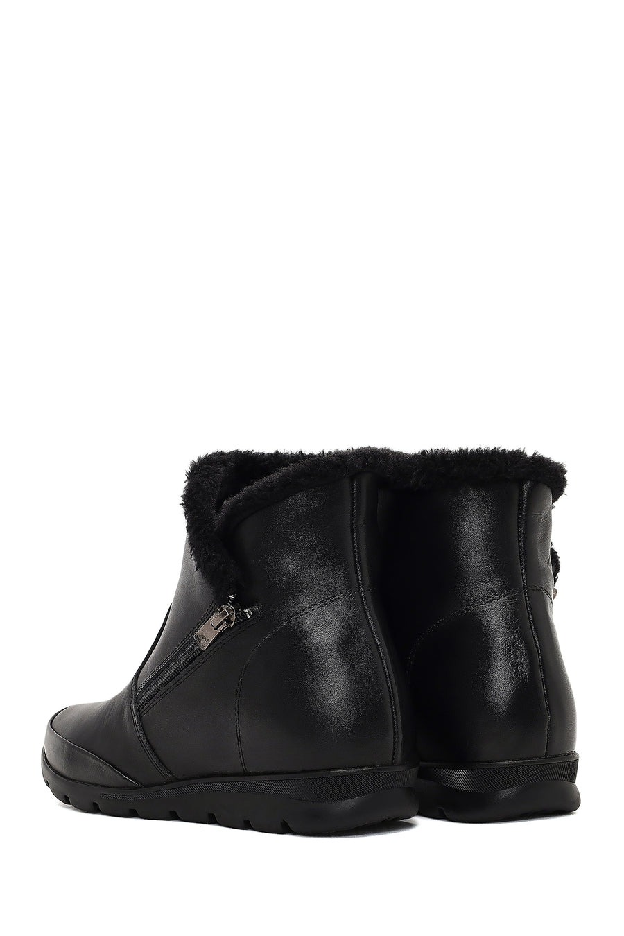 Woman Black Zip Closure Leather Comfort Boots