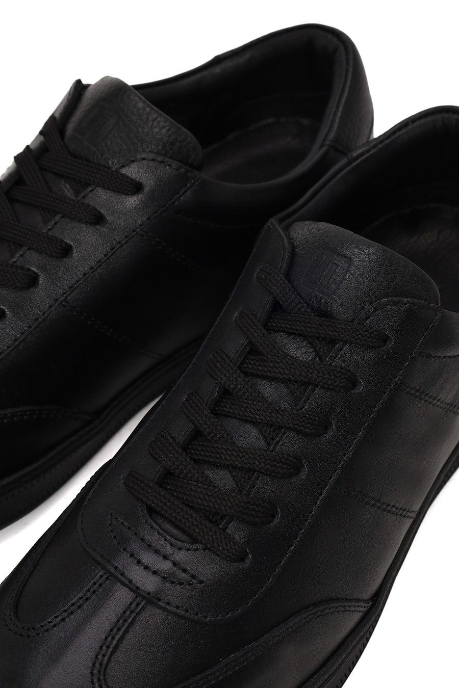 Erkek Siyah Bağcıklı Deri Casual Sneaker