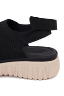 Women's Black Strapped Thick-Soled Fabric Sandals | Derimod