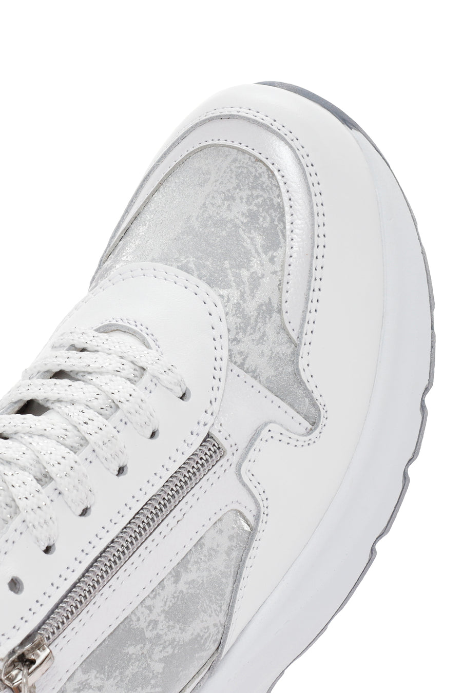 Kadın Beyaz Dolgu Topuklu Bağcıklı Deri Sneaker