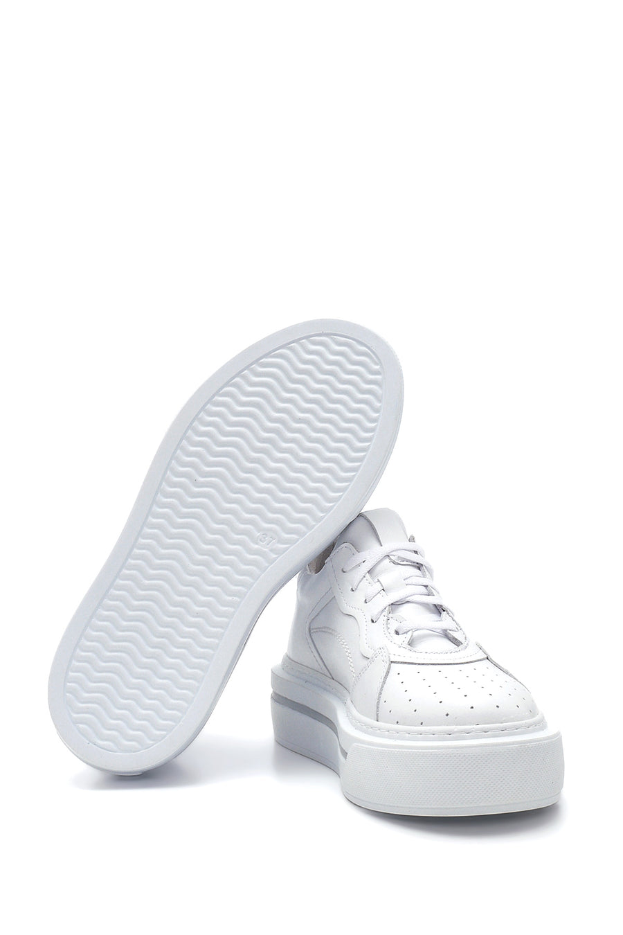 Women's White Leather Sneaker