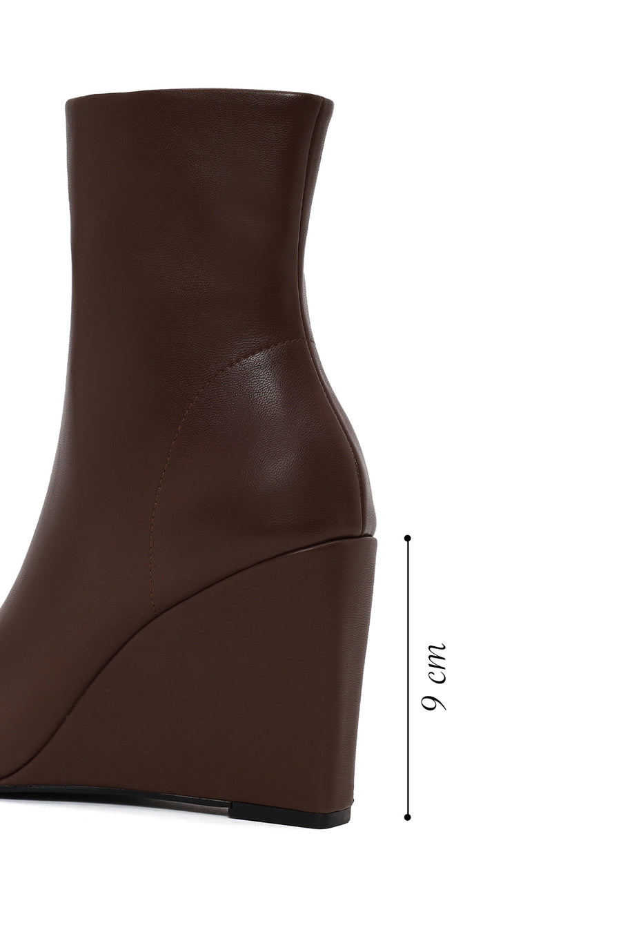 Woman Brown Zip Closure Wedge-Heel Boots