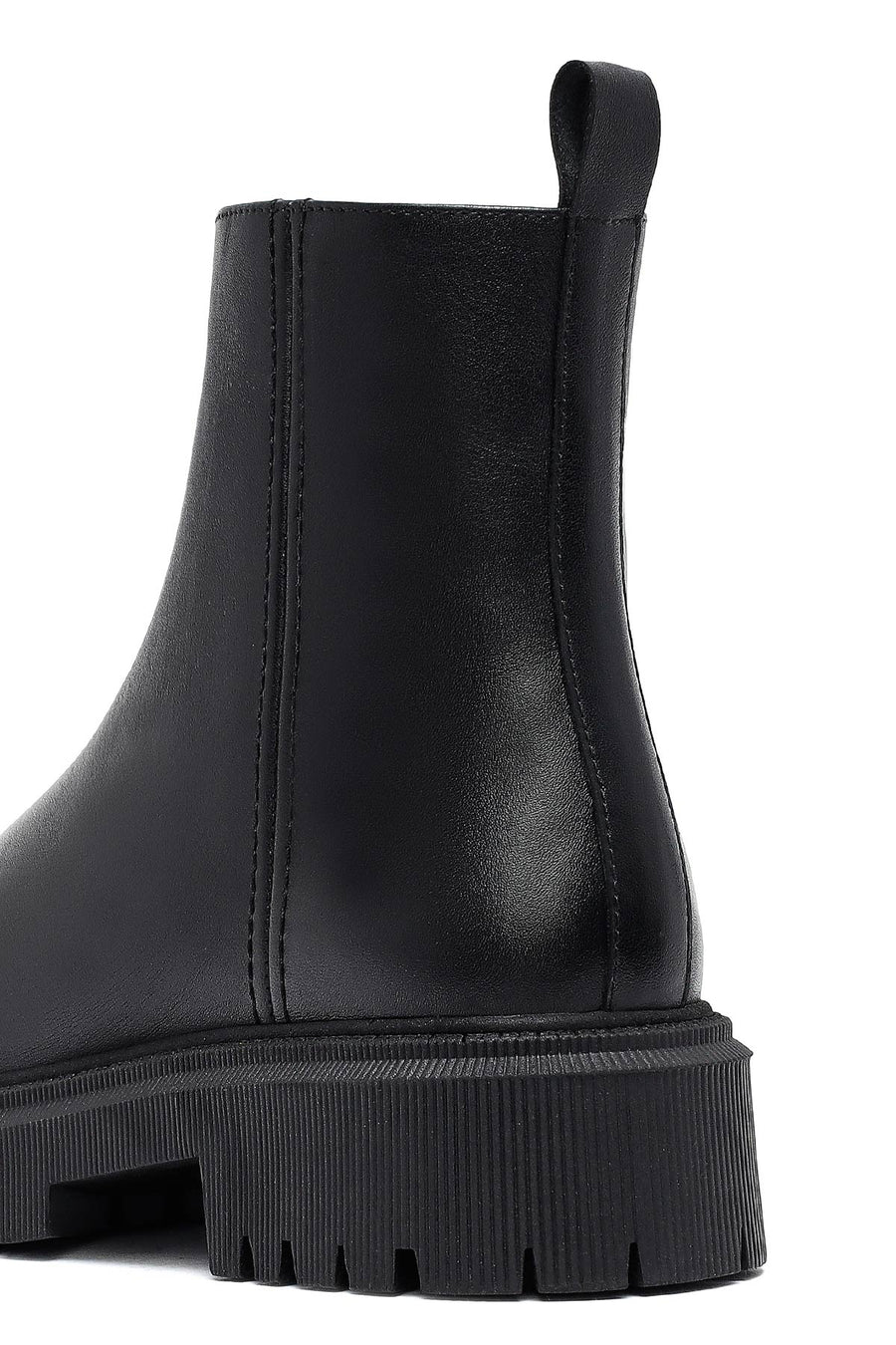 Woman Black Zip Closure Thick-Soled Leather Boots