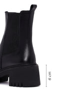 Woman Black Chunky-Heeled Leather Chelsea Boots | Derimod