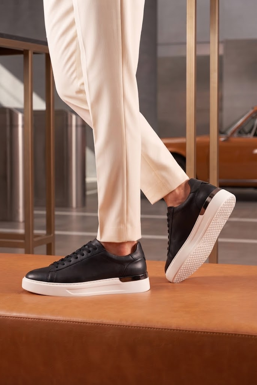 Erkek Siyah Bağcıklı Kalın Tabanlı Deri Sneaker