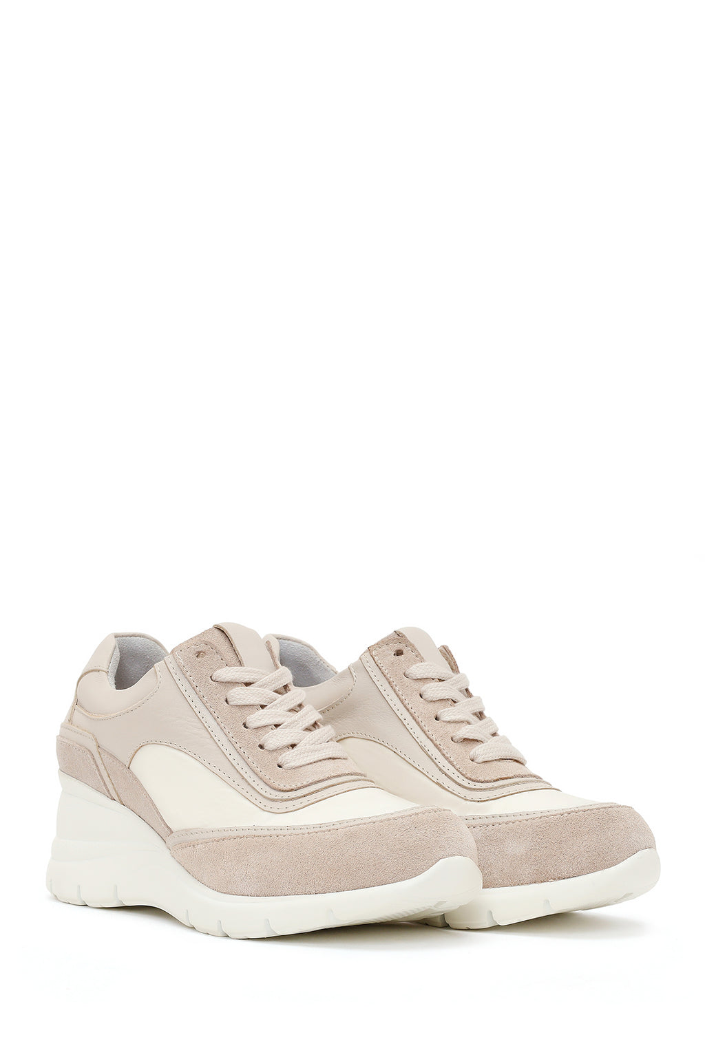 Kadın Bej Bağcıklı Dolgu Topuklu Süet Deri Sneaker