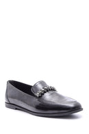 Women's Stoned Patent Leather Loafer | Derimod