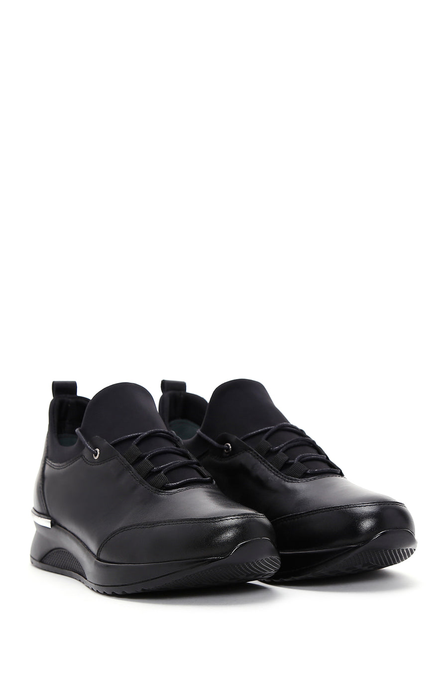 Women's Black Leather Casual Sneaker