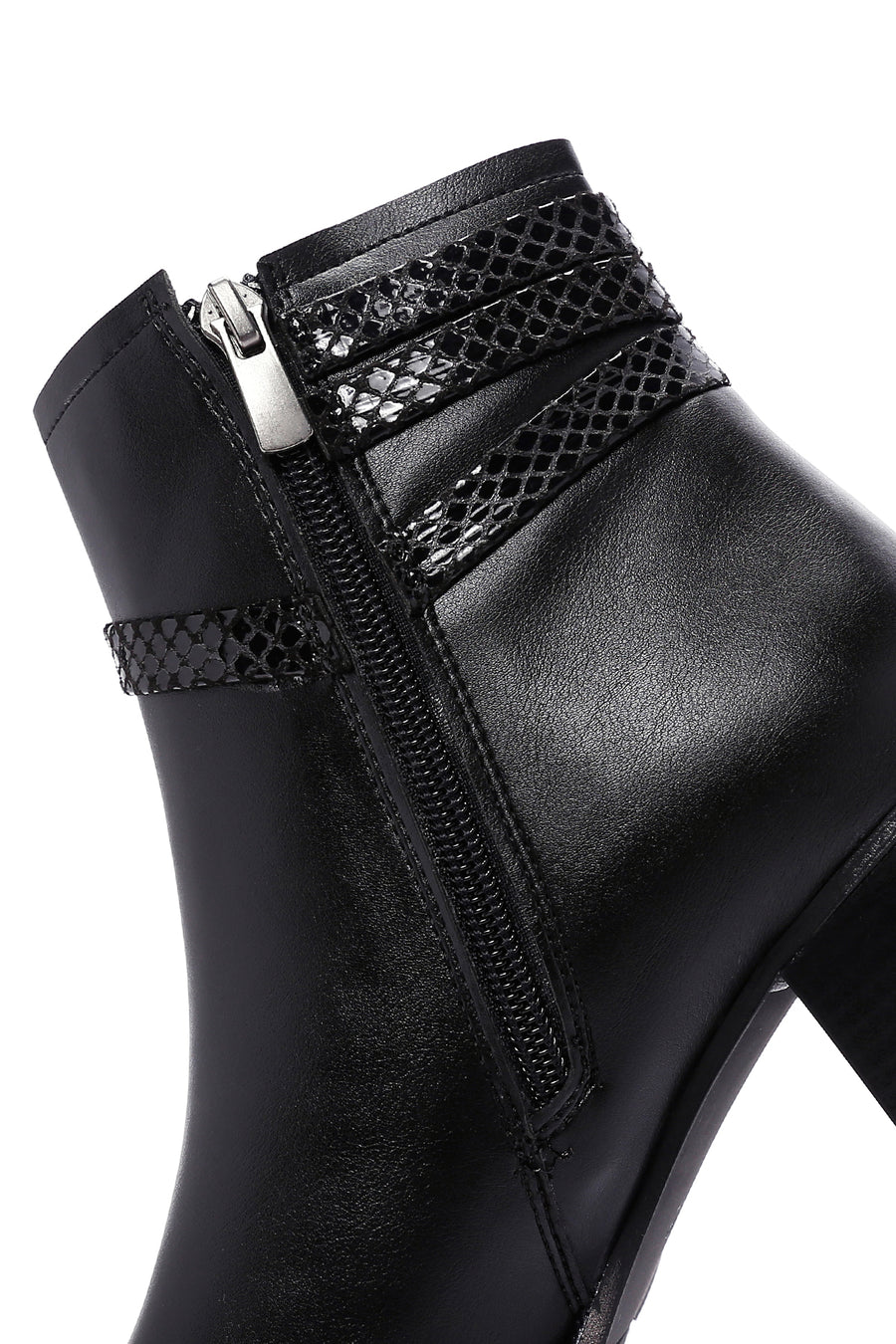 Woman Black Zip Closure Chunky-Heel Boots
