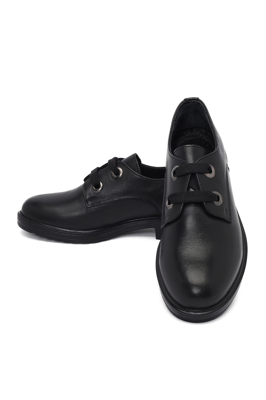Woman Black Laced Leather Oxford Shoes