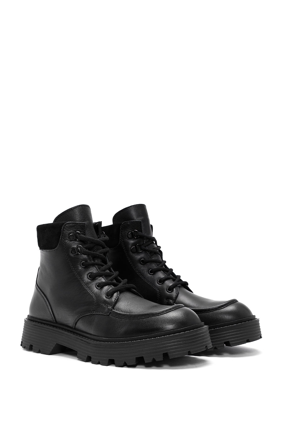 
Men's Black Lace-up Leather Boot
