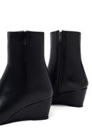 Woman Black Zip Closure Wedge-Heel Leather Boots | Derimod