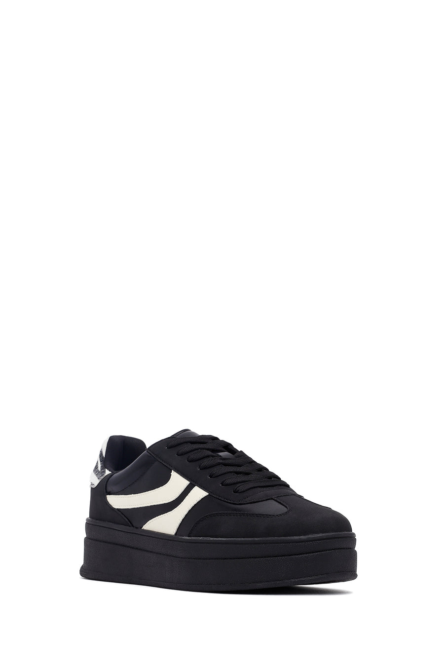 Woman Black Lace-Up Chunky Sneaker