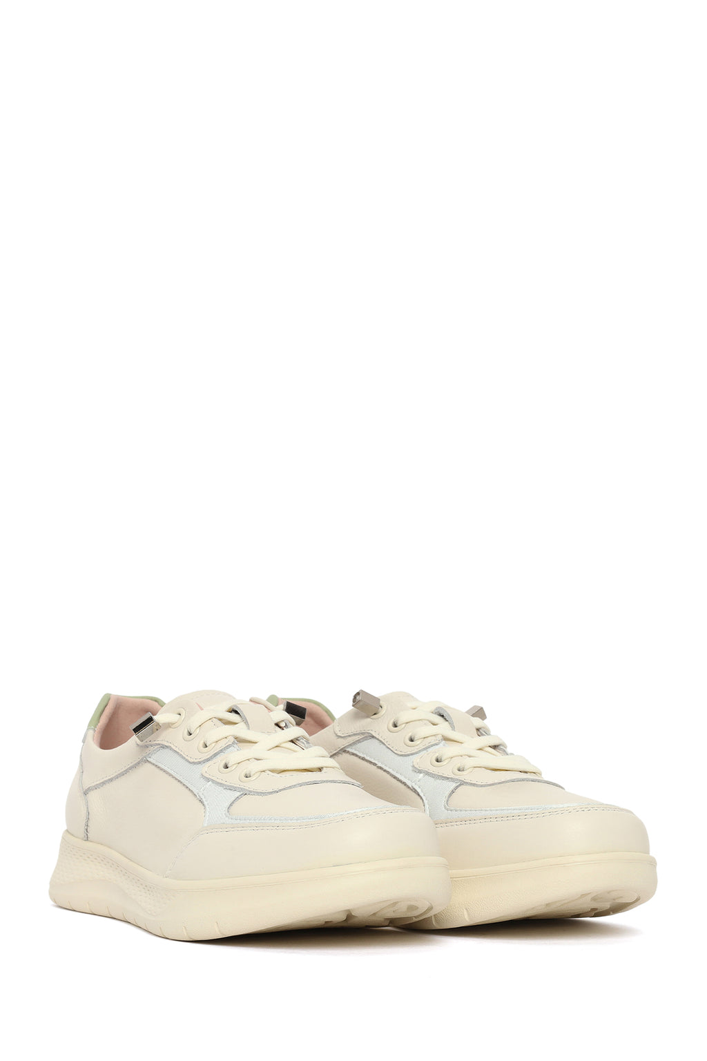 Kadın Bej Bağcıklı Deri Sneaker
