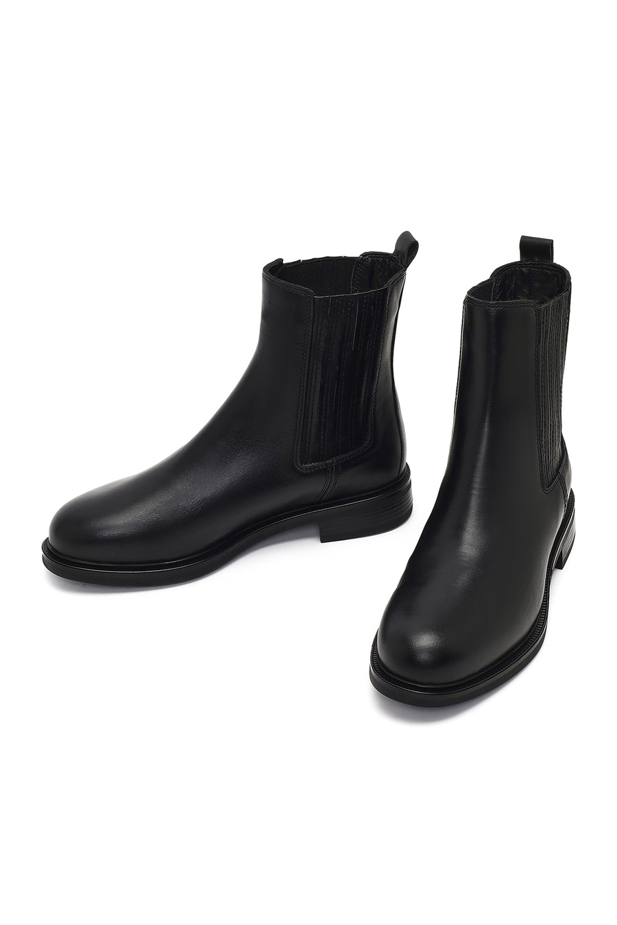 Women's Black Leather Chelsea Boot