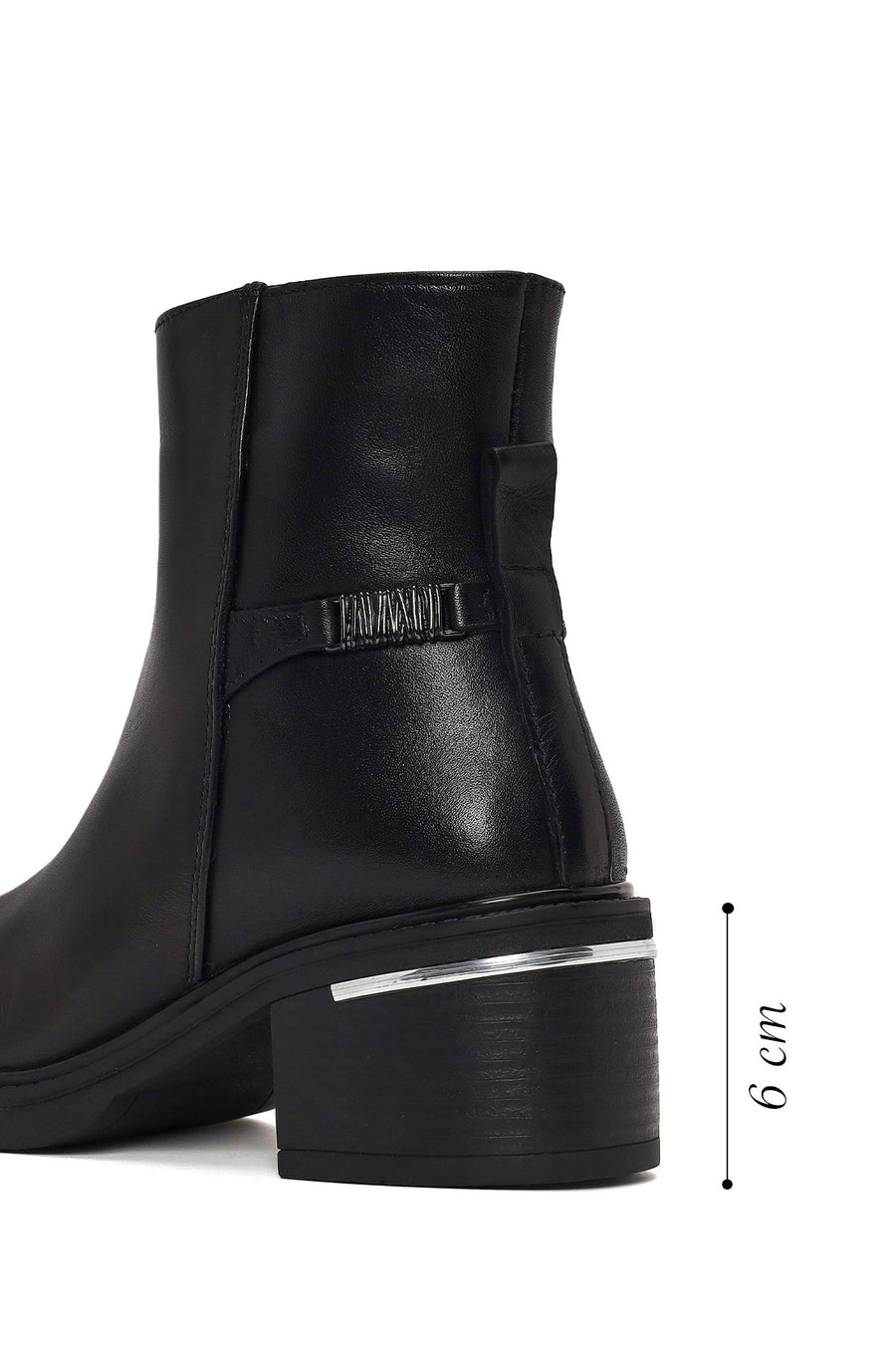 Woman Black Zip Closure Chunky-heeled Leather Boots