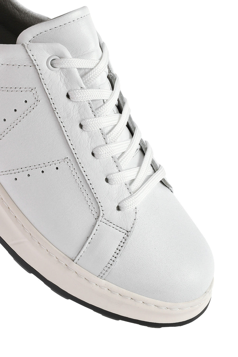 Erkek Beyaz Bağcıklı Kalın Tabanlı Deri Sneaker