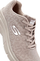 Skechers Women's White Uno Court Lace-Up Chunky Sole Leather Sneakers | Derimod