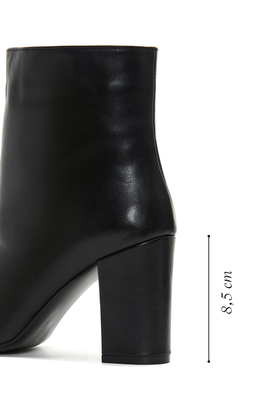 Women's Black Leather Heeled Classic Boots
