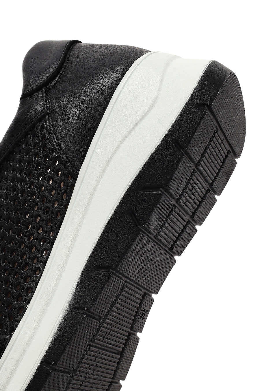 Kadın Siyah Bağcıklı Kalın Tabanlı Deri Sneaker