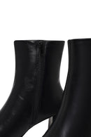 Woman Black Zip Closure Chunky-Heeled Boots | Derimod