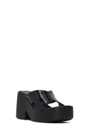 Woman Black Chunky-heeled Platform Jelly Slippers | Derimod
