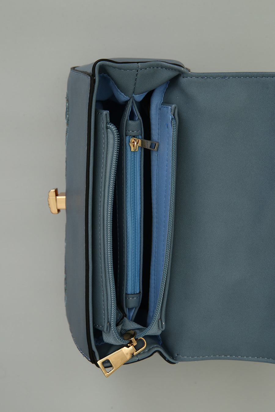 Women's Bag with Chain Strap