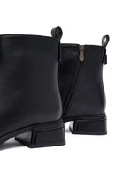 Woman Black Zip Closure Boots | Derimod