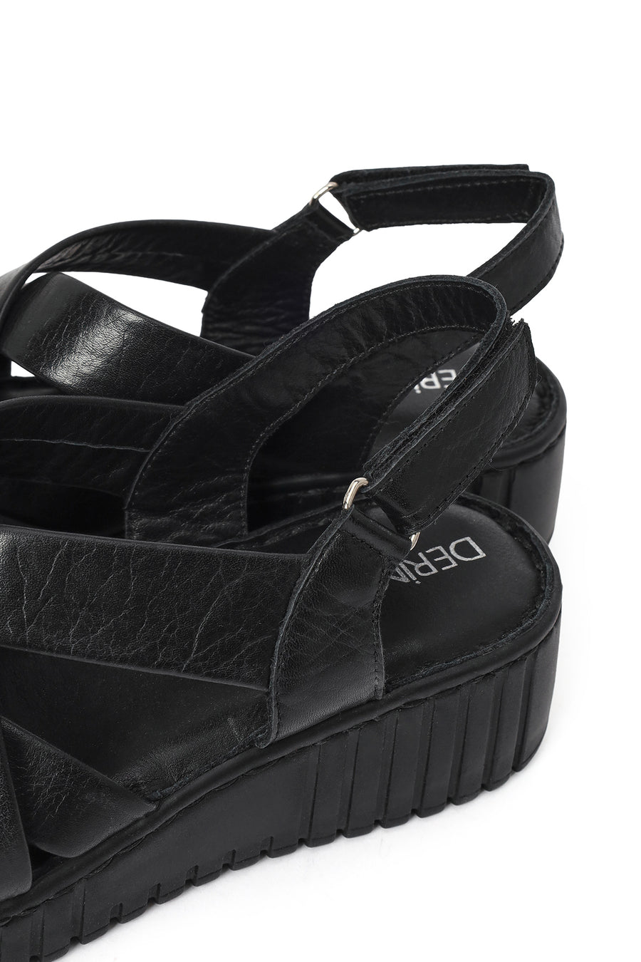 Kadın Siyah Kalın Tabanlı Deri Comfort Sandalet