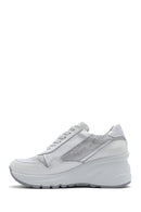 Kadın Beyaz Dolgu Topuklu Bağcıklı Deri Sneaker | Derimod