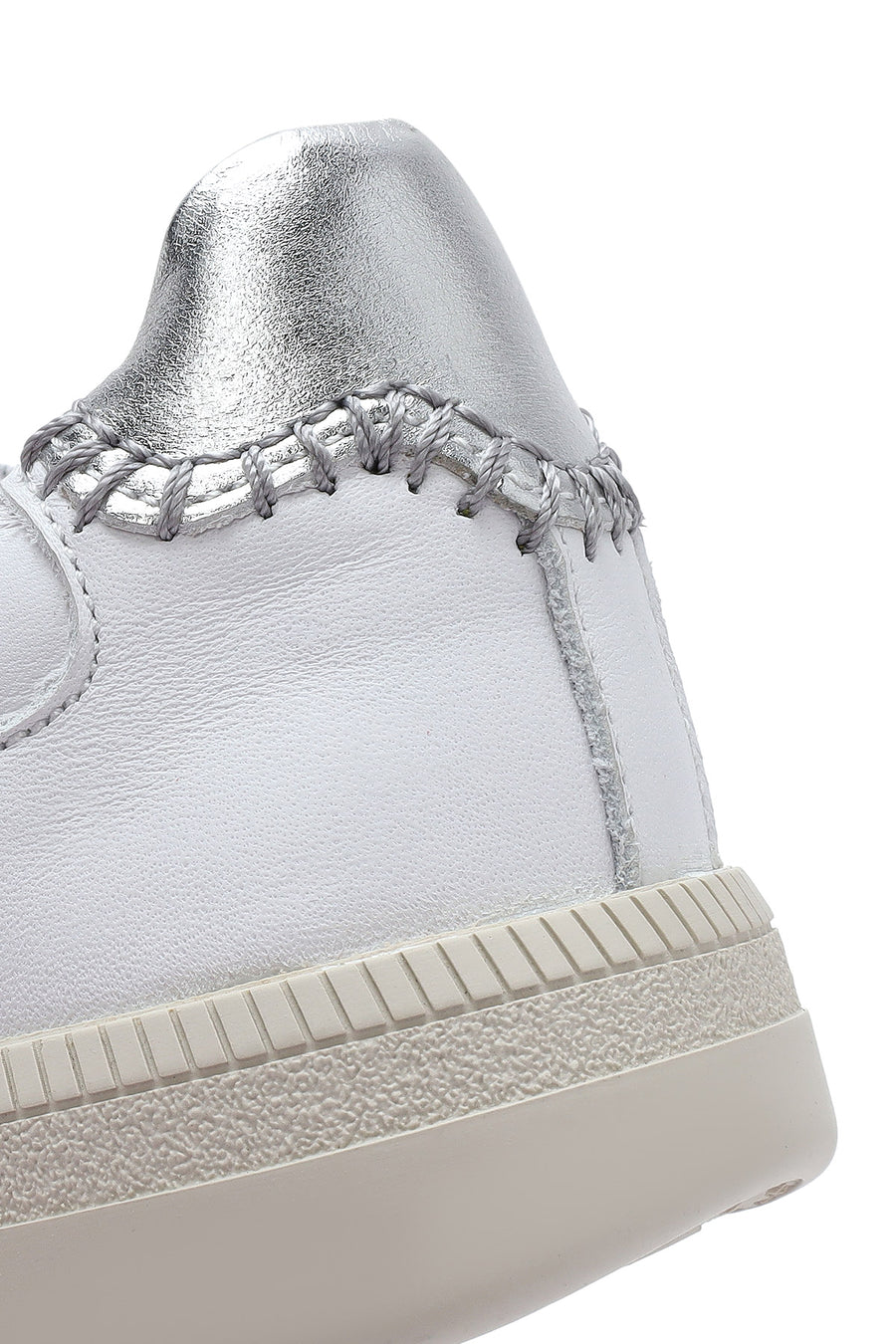 Kadın Beyaz Bağcıklı Deri Sneaker