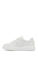 Erkek Beyaz Bağcıklı Kalın Tabanlı Deri Sneaker | Derimod