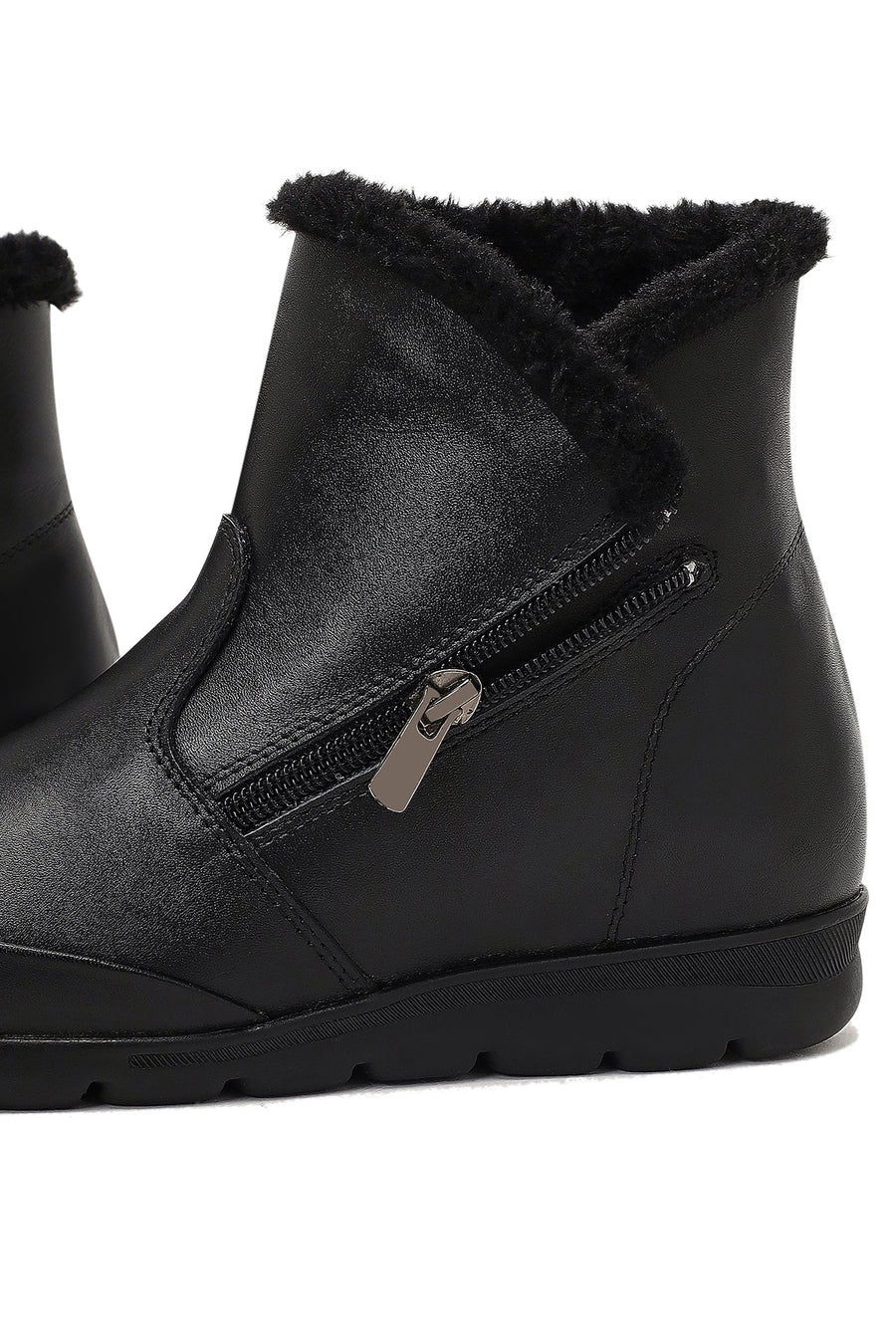Woman Black Zip Closure Leather Comfort Boots