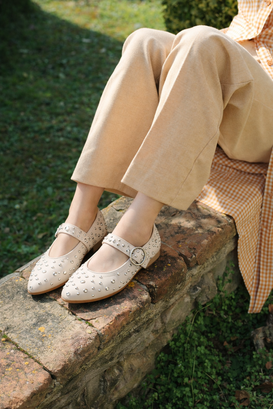 Women's Beige Buckled Stoned Leather Ballerinas