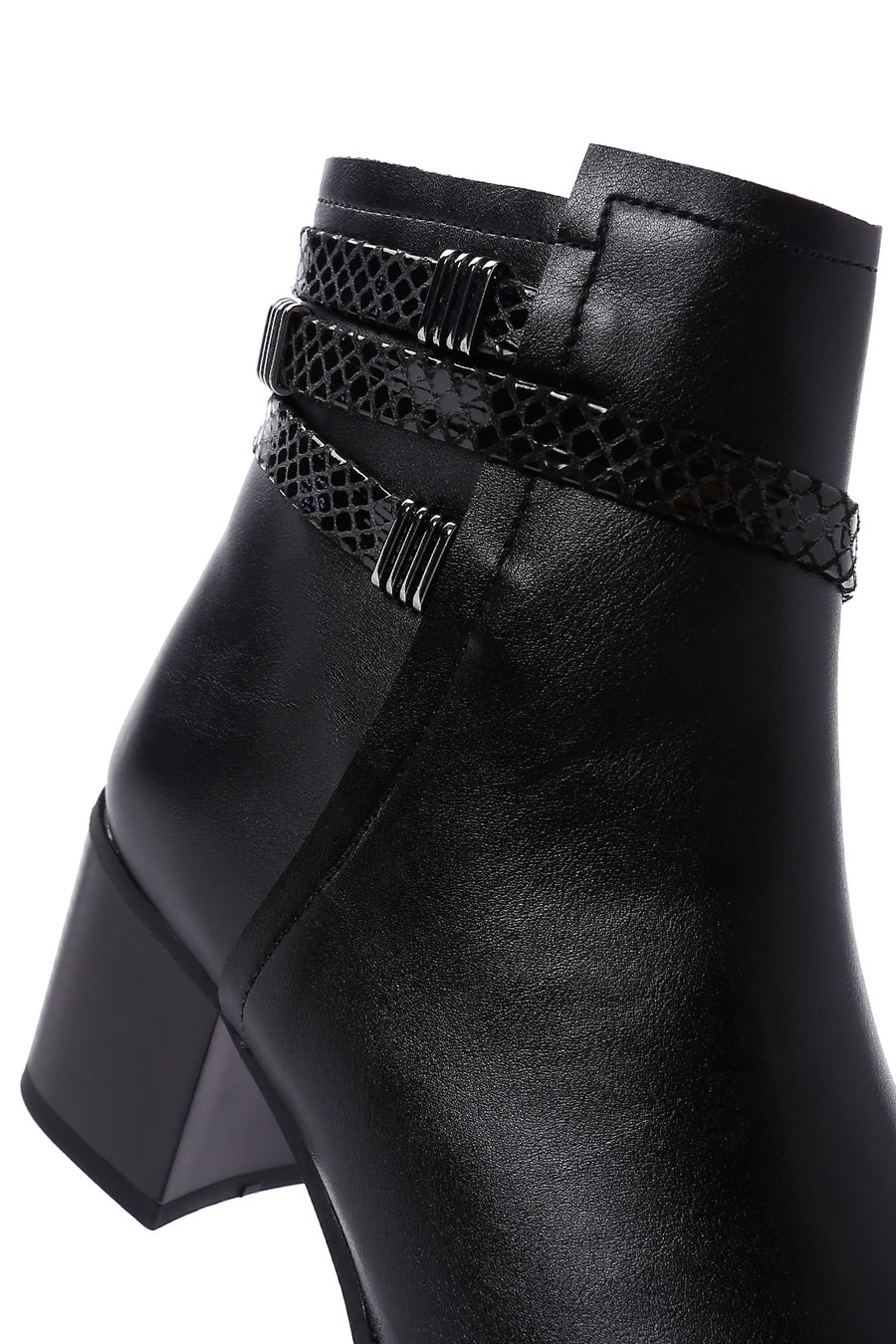 Women's Black Zippered Chunky Heel Boots