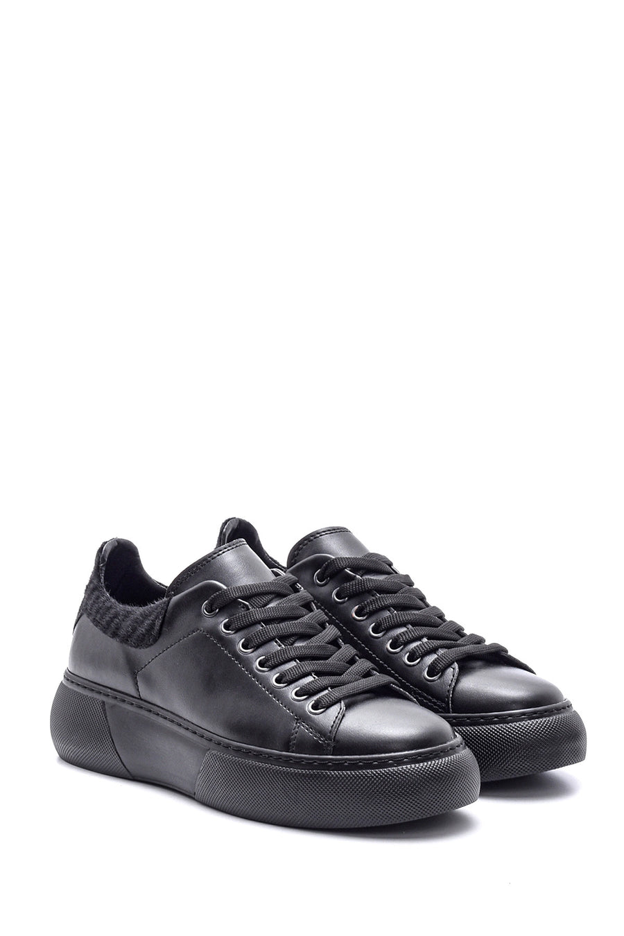 women sneakers
