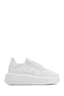 Kadın Beyaz Bağcıklı Kalın Tabanlı Deri Sneaker | Derimod