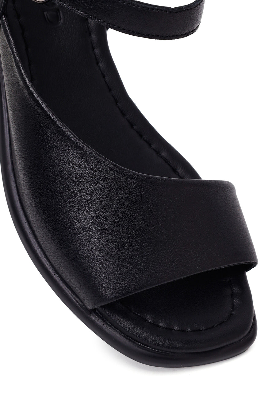 Woman Black Ankle-Buckle Low-Heel Leather Sandals
