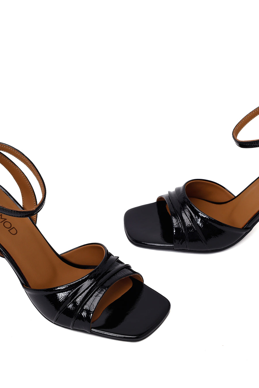 Woman Black Ankle-Strap Buckle Thick-Heel Leather Sandal