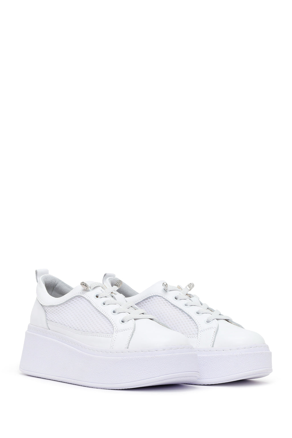 Kadın Beyaz Bağcıklı Kalın Tabanlı Deri Sneaker